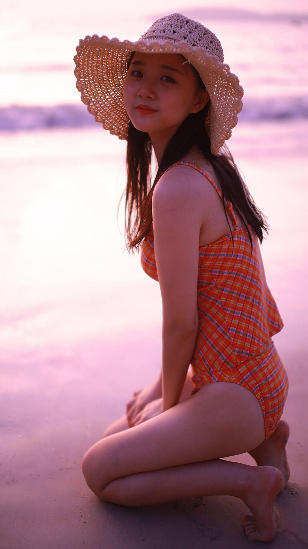 李恩：全黑队中场的“锁链”，他的防守和传球让对方难以突破