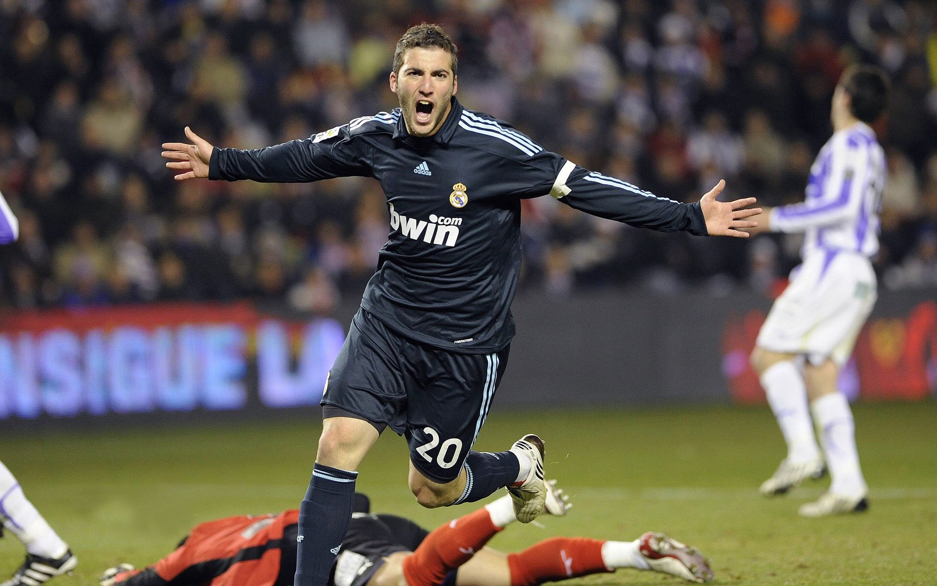 青少年足球赛事网络直播，扩大影响力共赢行业发展，青少年足球直播平台