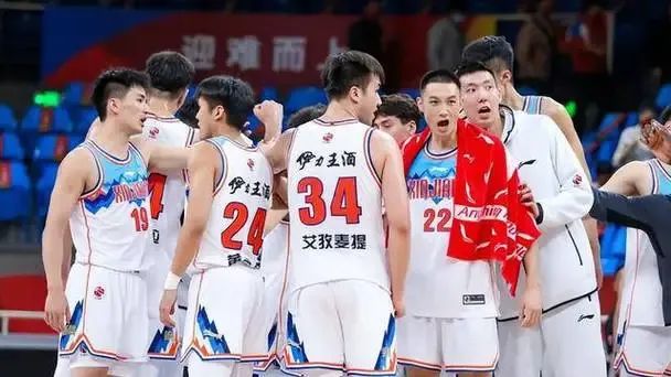 包含爱游戏体育：CBA球员转会截止，各队阵容尘埃落定的词条